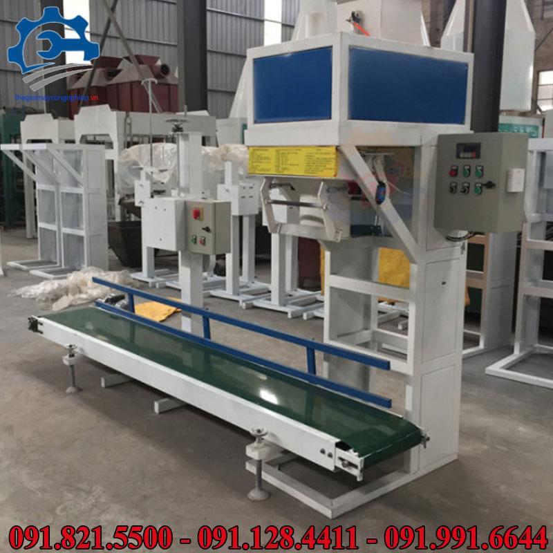 Máy đóng gói cân định lượng gạo- Máy cân đóng bao gạo, bao cám viên