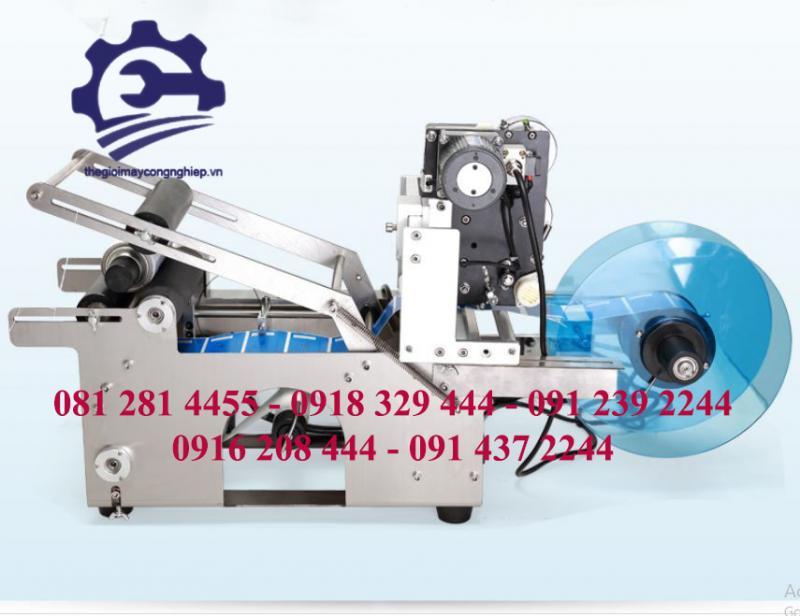 Máy dán nhãn decal có in date – Cung cấp máy dán nhãn bán tự động